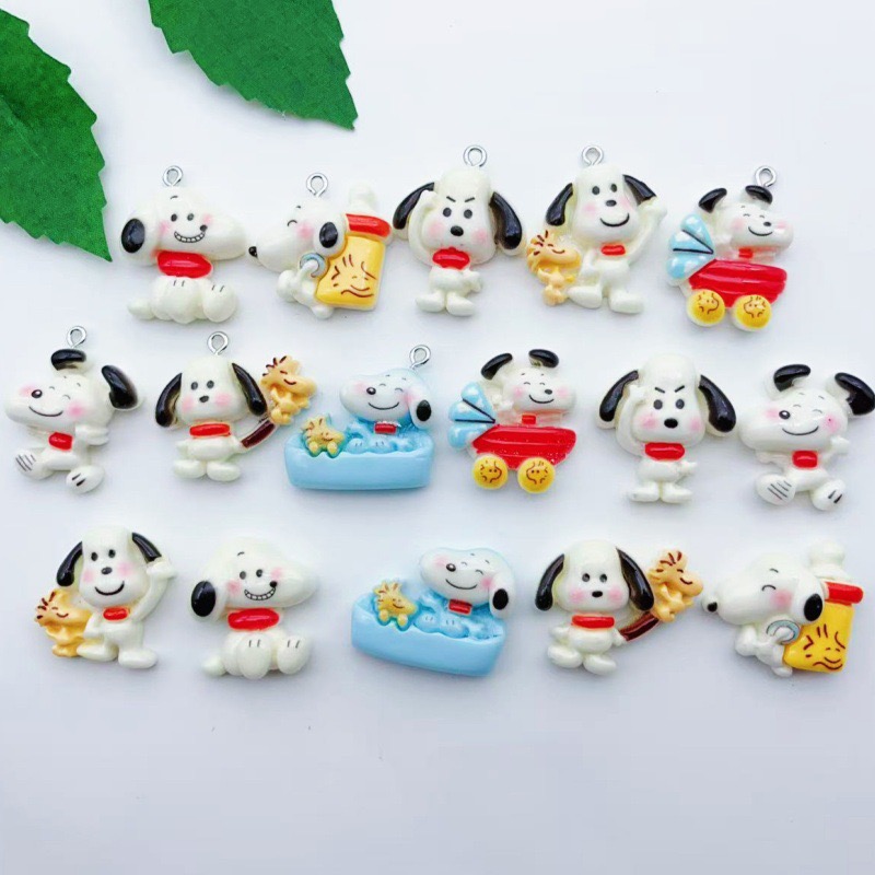 Resin Art Love - 12 szt. żywicznych zawieszek w kształcie