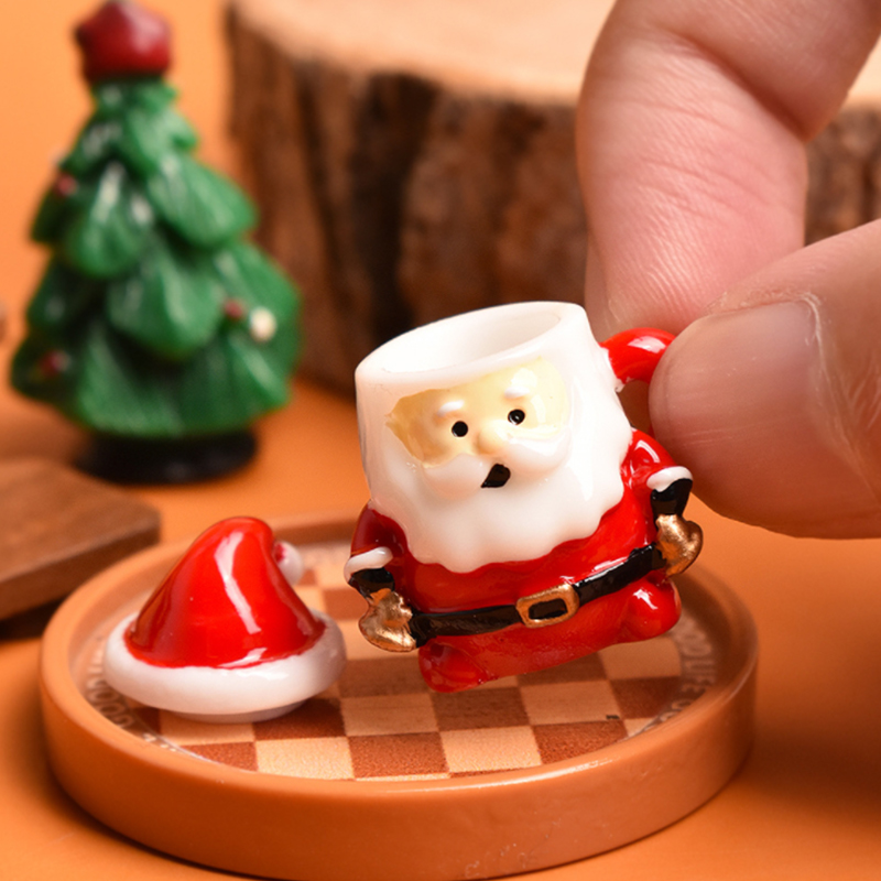 Resin Art Craft - Mini Święty Mikołaj w filiżance -