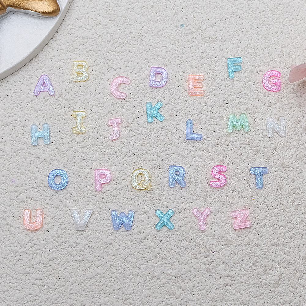 100 szt. Mieszane Litery Ozdob – Resin Art Name recenzja i cena
